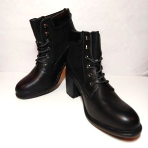 Via Pinky Black Kayla Combat Boots, NIB, Size 9